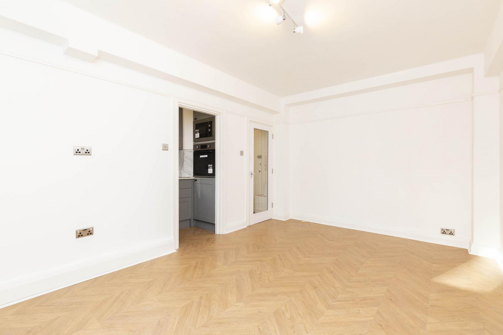 Recently Renovated Apartment Cleve Road, West Hampstead